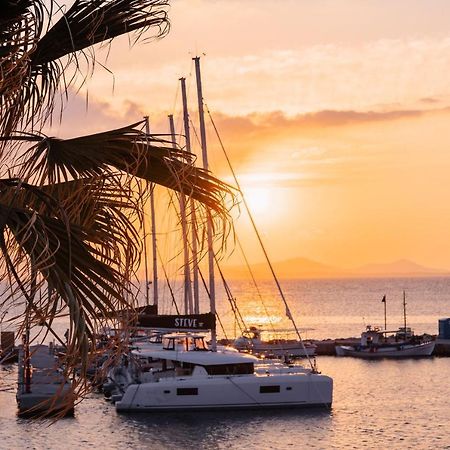 Margaret Luxury Suites Naxos City エクステリア 写真
