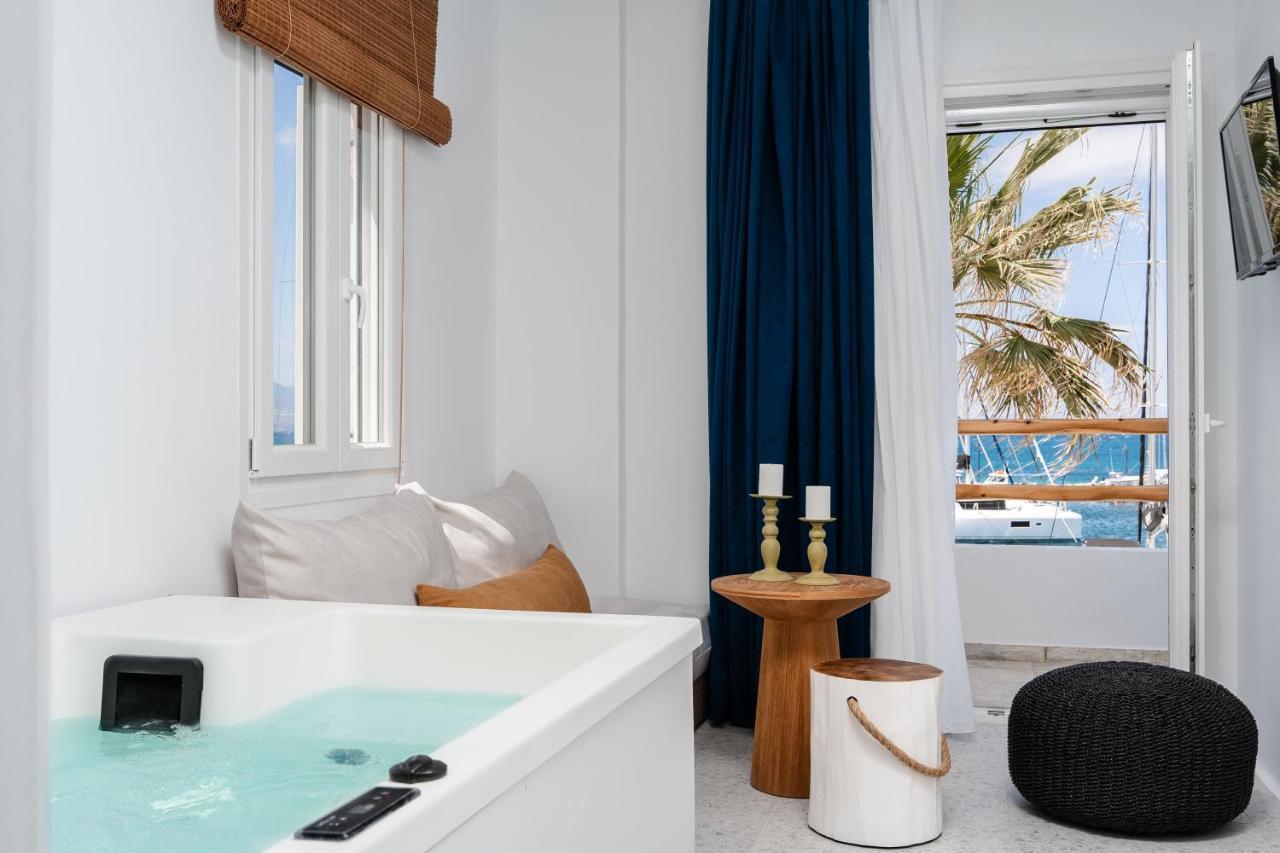 Margaret Luxury Suites Naxos City エクステリア 写真